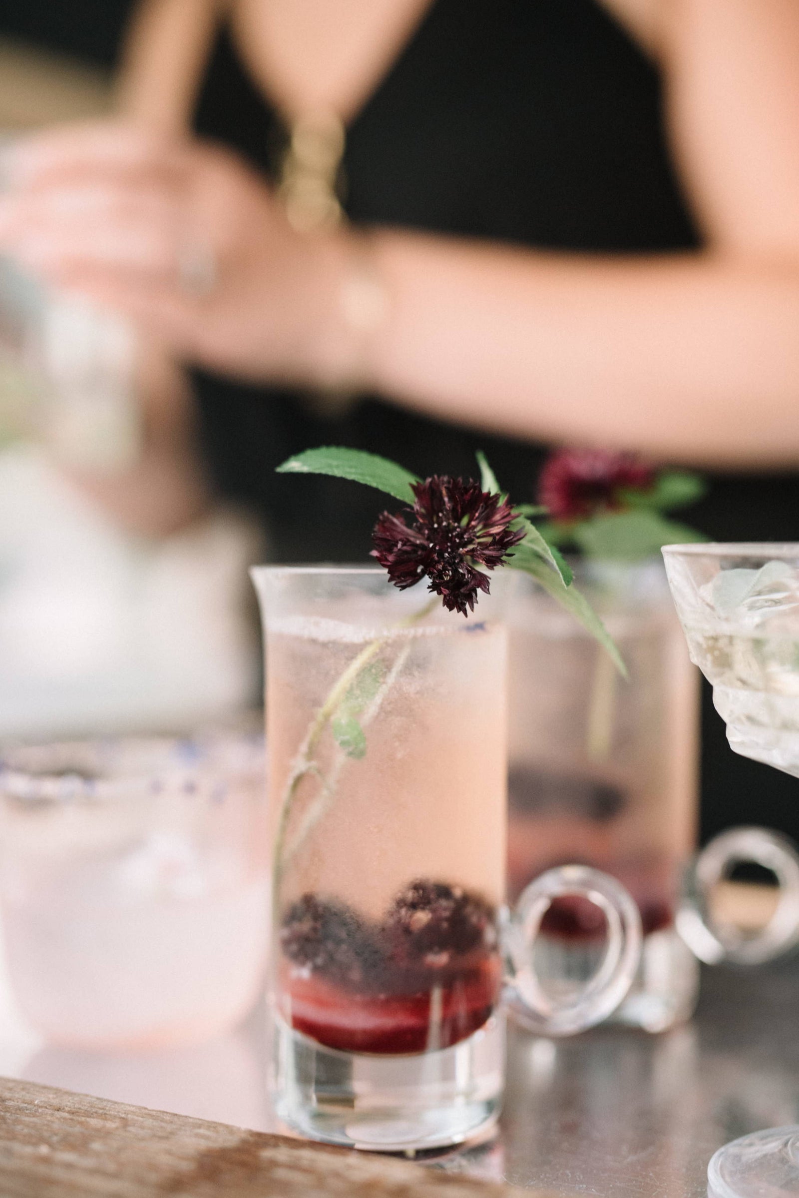 Batching Cocktails: How to Batch Drinks Easily for Parties - Simple  Goodness Sisters