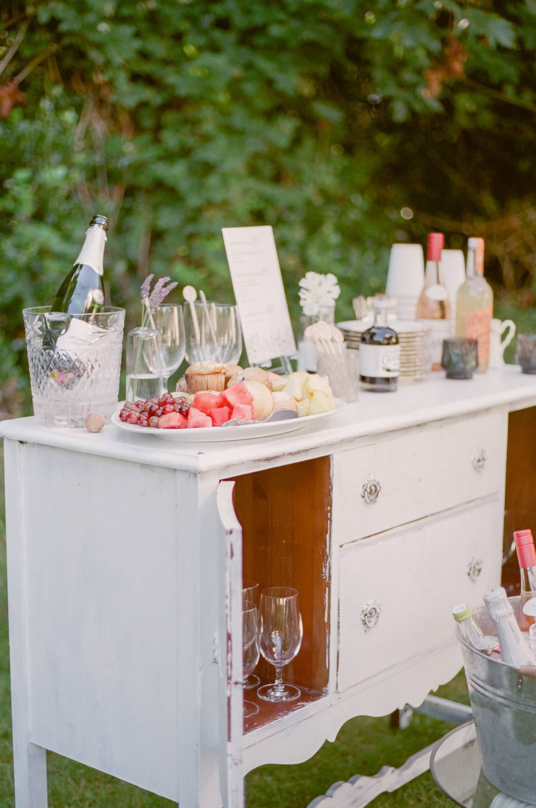 Our Favorite Spring Drinks for Baby and Wedding Showers